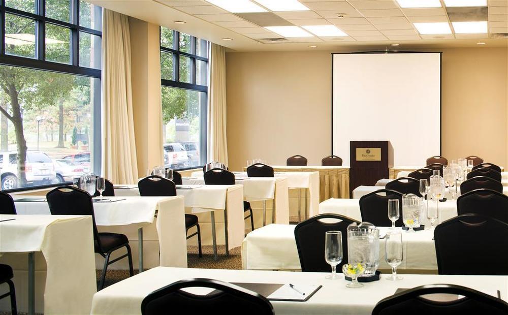Four Points By Sheraton Philadelphia Airport Facilities photo