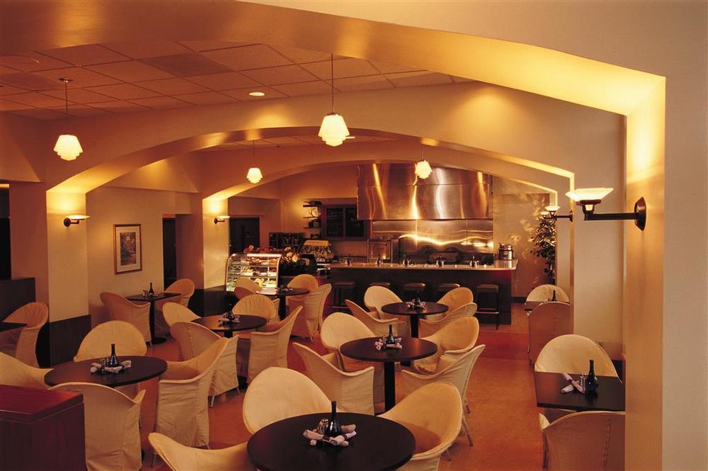 Four Points By Sheraton Philadelphia Airport Restaurant photo