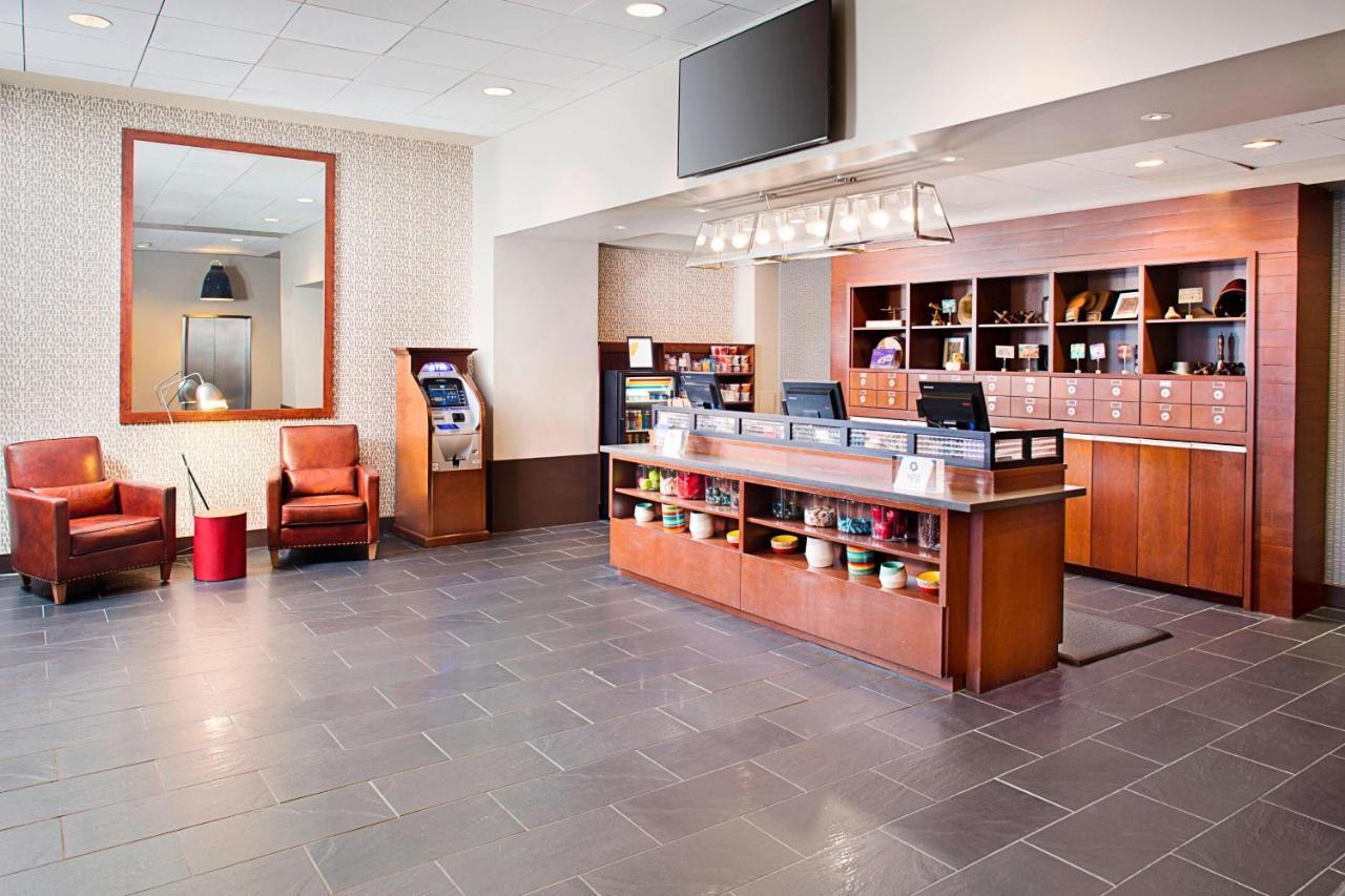 Four Points By Sheraton Philadelphia Airport Exterior photo