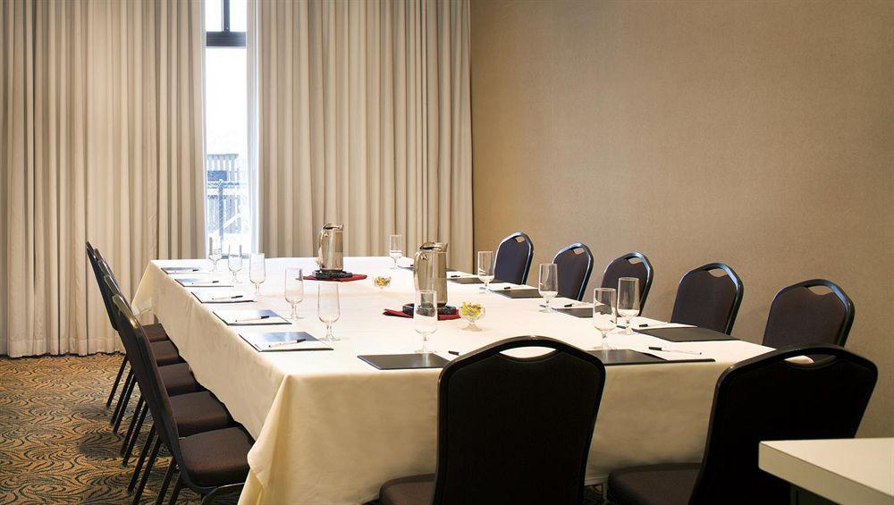 Four Points By Sheraton Philadelphia Airport Exterior photo